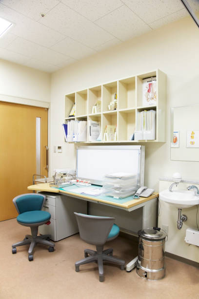 istock Doctor doctor's Office desk 653036912