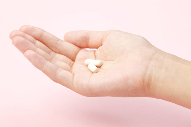 istock White tablet with the Palm of your hand 653039564