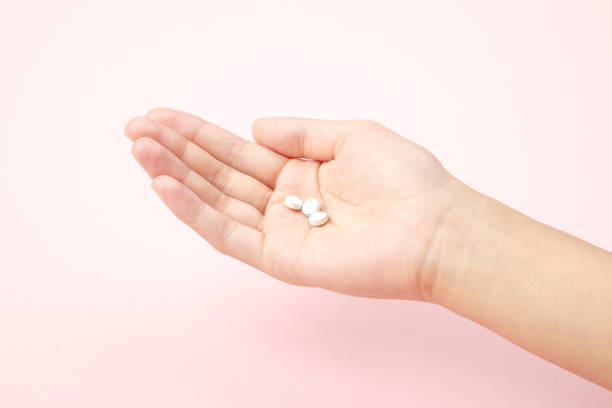 istock White tablet with the Palm of your hand 653039594