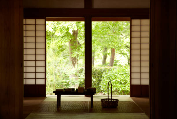 日本家屋と和室 - ふすま ストックフォトと画像