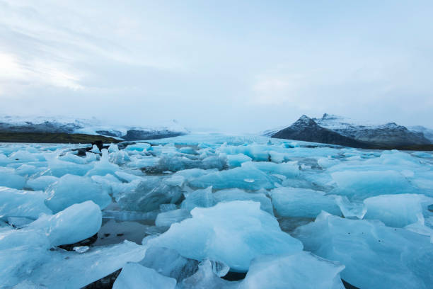 istock Beautiful glacial lake 653043808