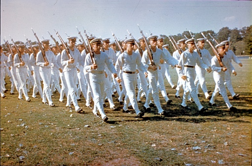 Annapolis, Maryland, USA, 1964. Cadets of the US Naval Academy march on the drill field. In Annapolis, executives are trained for the US Navy. Upon successful completion of all relevant theortic subjects, as well as physical fitness test, the Navy officer's career begins.