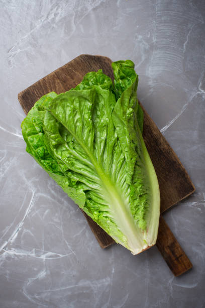 istock Green Romano Salad Leaves 653093550