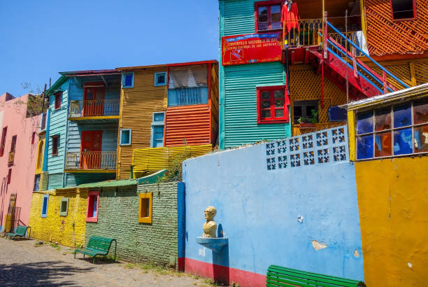 casas coloridas em caminito, buenos aires - buenos aires argentina south america la boca - fotografias e filmes do acervo
