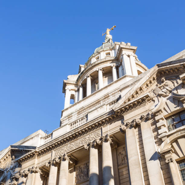 istock Lady Justice on top of Old Bailey 653145894