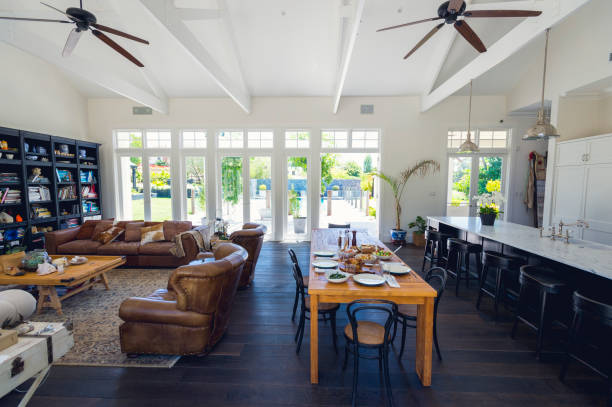 istock Large family home with a meal on the dining table. 653232244
