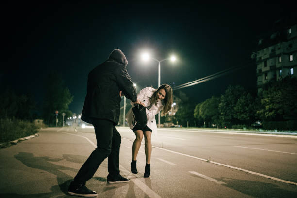 istock Burglar in action 653254496