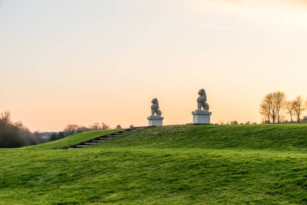 istock Landscape view Lion Statues at Asian Monastery 653329620