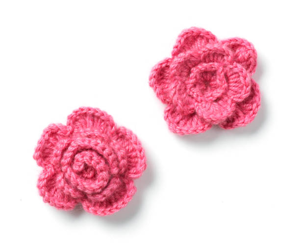 Flores Tejidas A Crochet - Banco de fotos e imágenes de stock - iStock