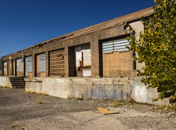 istock Abandoned Old Commercial Building 653533872
