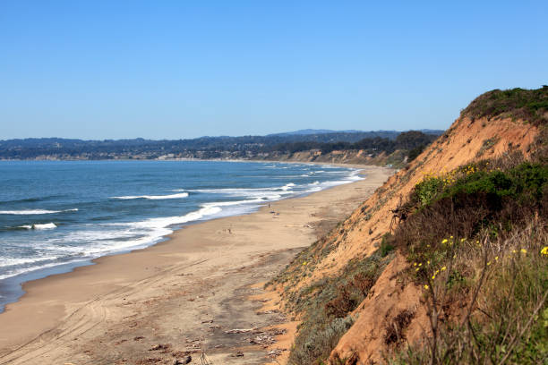 istock Central California Bluffs And Beaches 653748316