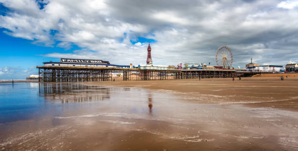 blackpool pier central - blackpool pier - fotografias e filmes do acervo