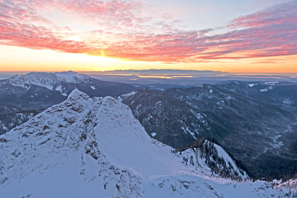 리버티 마운틴 데 링 턴 워싱턴 미국 공중 보기 산 후안 제도 및 올림픽 산맥 일몰 보기 풍경 - north cascades national park aerial view washington state usa 뉴스 사진 이미지