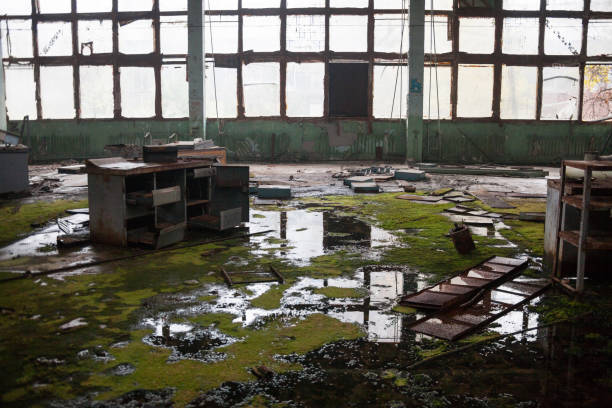 istock Inside the ruined and abandoned industrial plant 653773932