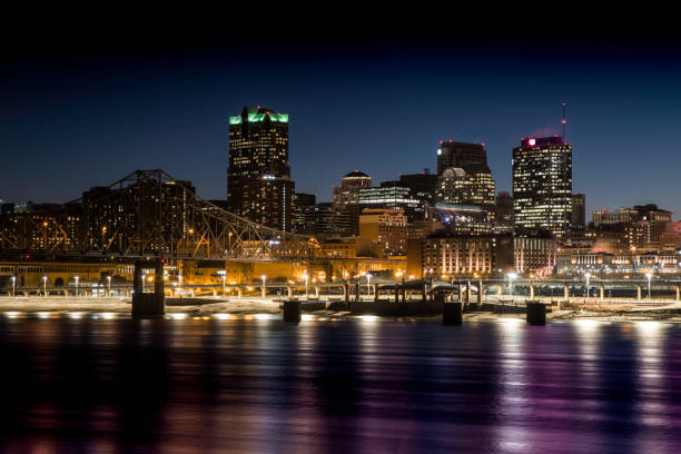 istock Long exposure cityscape of St Louis at night 653787670
