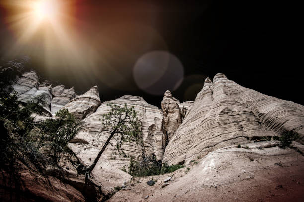 kasha-katuwe tent rocks n.monument, nuovo messico - new mexico landscape arid climate plateau foto e immagini stock