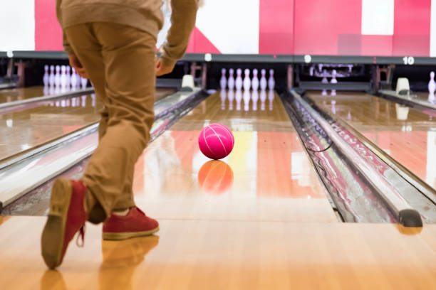 Bowling Bowling bowling alley stock pictures, royalty-free photos & images