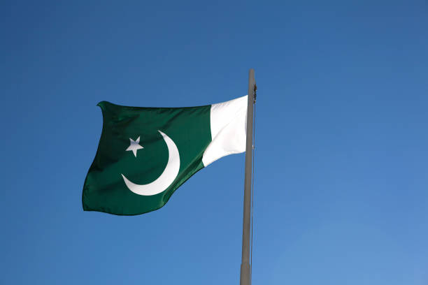 istock National flag of Pakistan on a flagpole 653870054