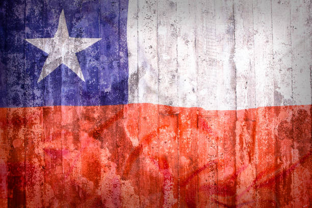 istock Grunge style of Chile flag on a brick wall 653945298