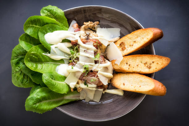 Chicken Caesar Salad - fotografia de stock