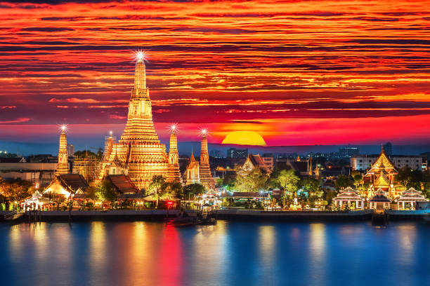 istock Wat Arun night view Temple in bangkok, Thailand 653959804