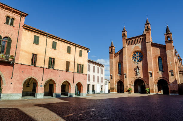 Alba (Italy), Piazza Risorgimento Piazza Risorgimento, main square of Alba (Piedmont, Italy) with Saint Lawrence cathedral cuneo stock pictures, royalty-free photos & images