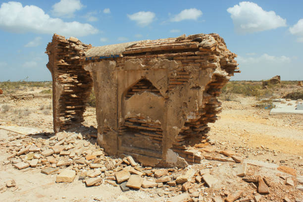 istock Demolished ancient building in makkli graveyard 653966008