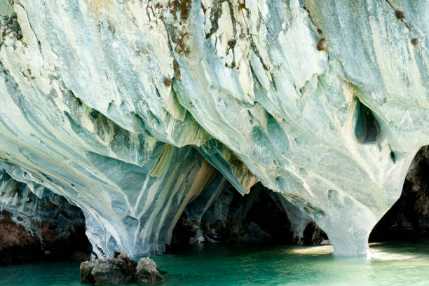 istock Marble Caves - Carrera Lake - Chile 653975666