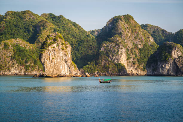 istock Halong Bay, Vietnam 654124048