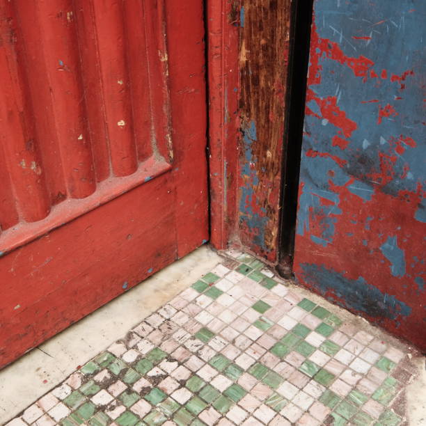 istock Doorstep, in colorful and flaky paint 654160164