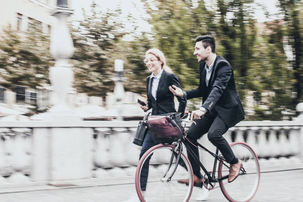 istock Business on the Go 654192852