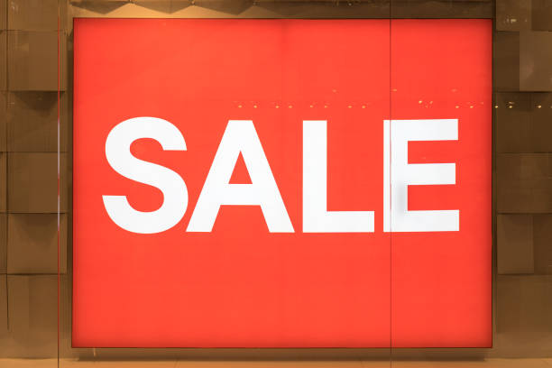 istock Big Red Sale Sign 654207610