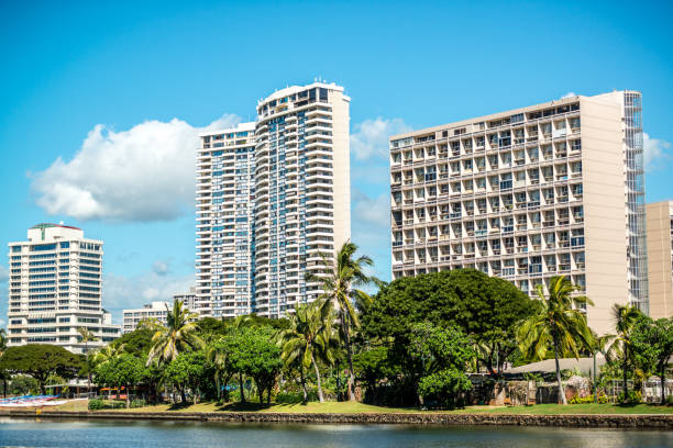 istock Residential district in Honolulu, Oahu, Hawaii, USA 654252516