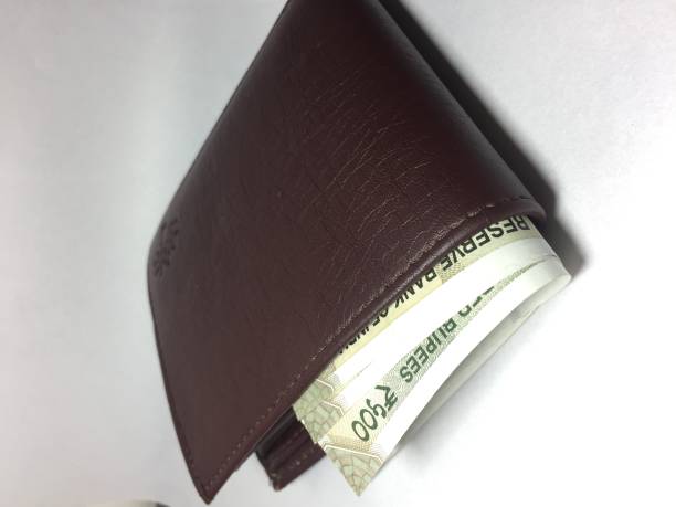 istock Five hundred Indian Currency in wallet 654275470