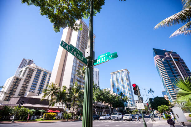istock Honolulu street, Oahu, Hawaii, USA 654275680