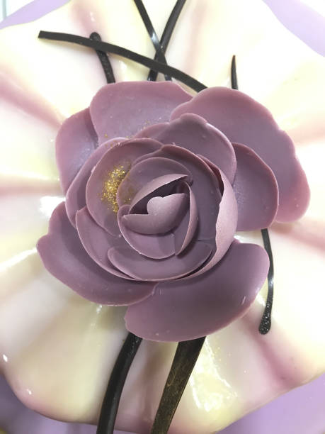 istock Festive purple cake with flower 654294614