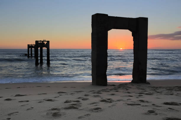 istock Davenport Pier Beach Sunset 654328082