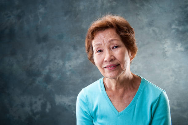istock Older Japanese women 654337408
