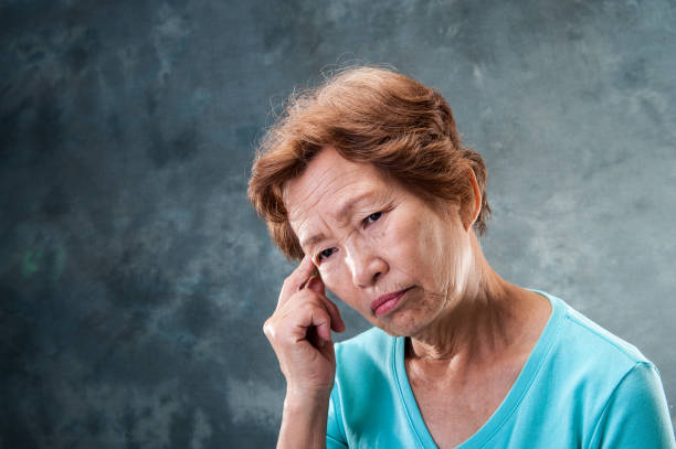 istock Older Japanese women 654337500