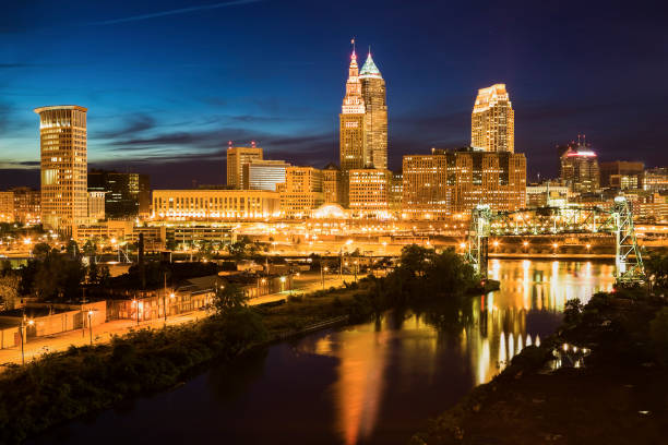 istock Cleveland skyline and Cuyahoga River 654383108
