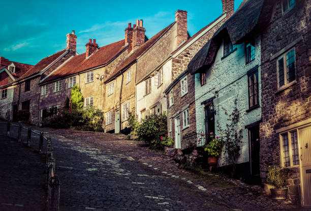 istock Countryside Hill - Wiltshire, England 654411124