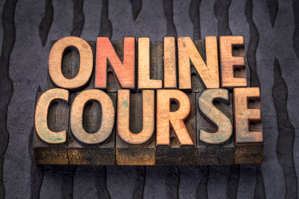 istock online course banner in letterpress wood type 654437322