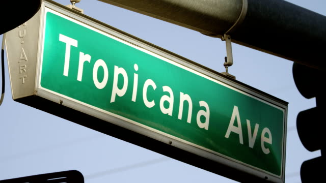 signpost coordination of tropicana ave