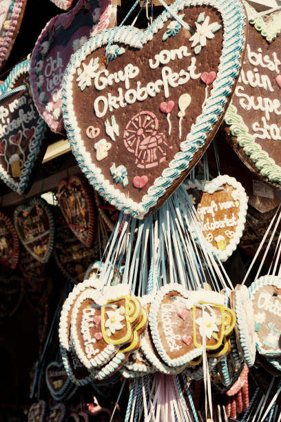 istock Beer Fest Munich Gingerbread hearts 654578242