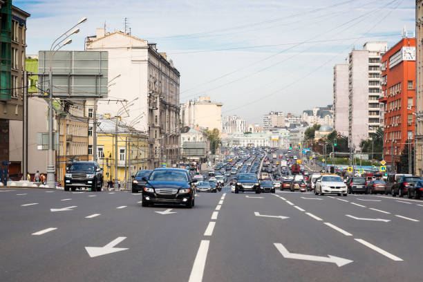 istock Traffic on the wide multilane street 654587300