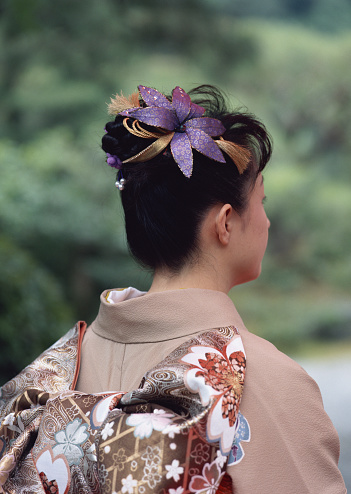 Women in kimonos