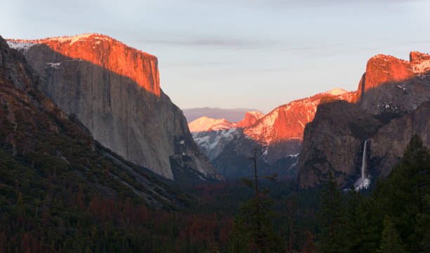 istock Tunnel View in Yosemite NP 654748144