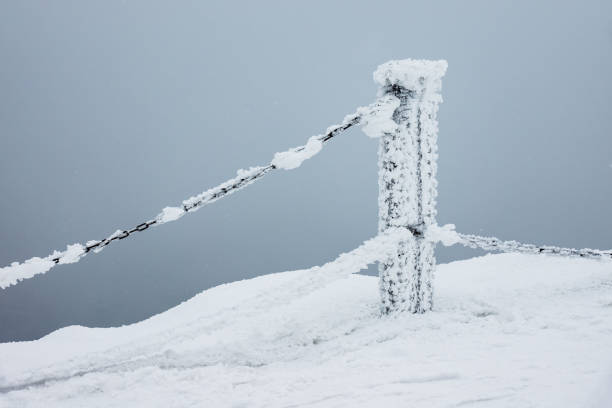 istock Winter with snow in the Giant Mountains 654756340