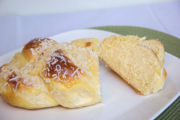 istock Home made sweet braided bread. Fresh bread 654775360