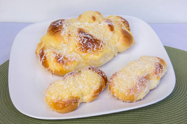 istock Home made sweet braided bread. Fresh bread 654778528